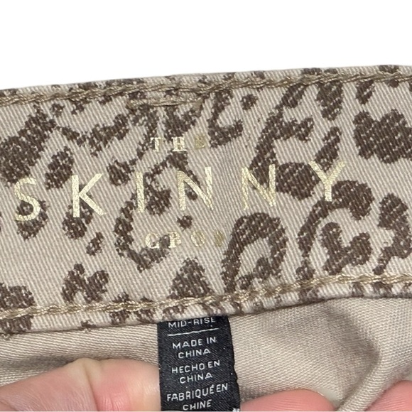 White House Black Market Women's Leopard Print Mid Rise Skinny Crop Jeans Size 4 - Picture 8 of 10